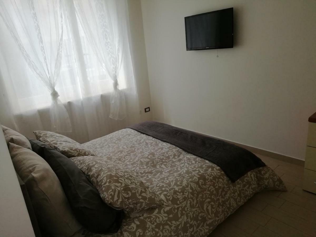 Residenza Il Viale 皮亚琴察 外观 照片